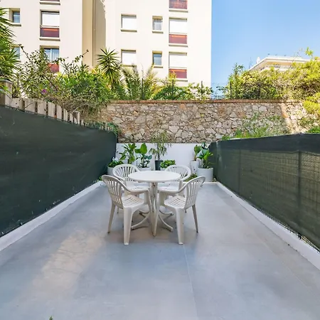 Charming Bright With Spacious Outdoor Area 公寓 戛纳